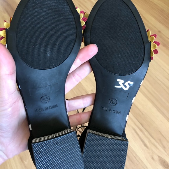 Betsey Johnson Sandals🌸 - Picture 5 of 11